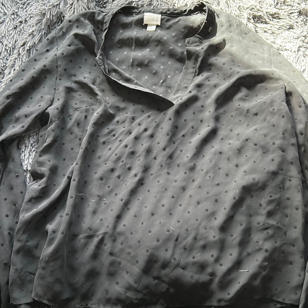 Black poca dot shirt